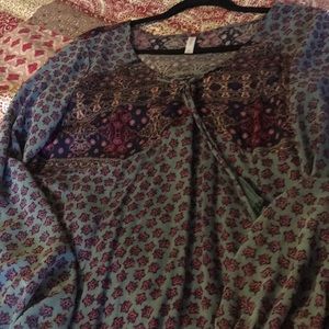 Boho beauty- NWT dress at or below knee